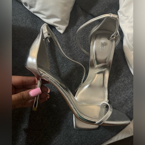 Zara silver heels - Picture 3 of 3
